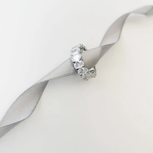 Prsten s oválními zirkony, moderní glam, stříbrný