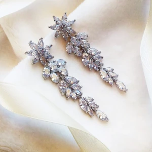 Svatební náušnice MOREE silver