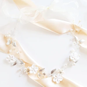 STŘÍBRNÁ ozdoba do vlasů ozdobná čelenka