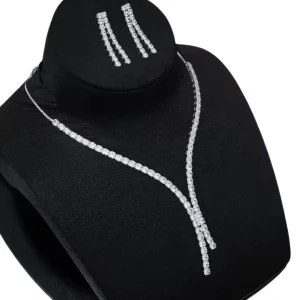 Stříbrná souprava šperků náušnice a náhrdelník zirkonové nitě