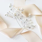 Sada jemných stříbrných vlásenek  s perlami a zirkony