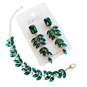 Sada šperků - zelené náušnice a náramek
