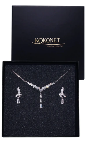 Subtelna biżuteria ślubna zestaw kolczyki naszyjnik srebrny z cyrkoniami