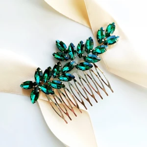 Hřebínek stříbrno-zelený se zirkony elegantní